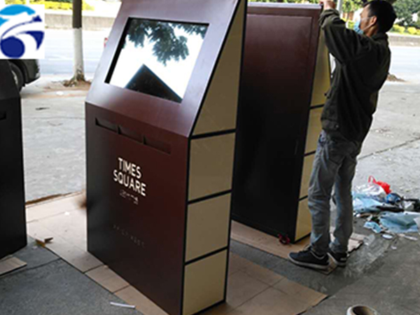 廣告標(biāo)識標(biāo)牌生產(chǎn)廠家在設(shè)計(jì)戶外廣告牌時(shí)要遵循的設(shè)計(jì)原則